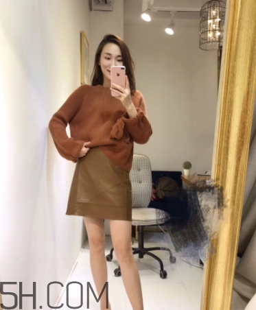 焦糖色毛衣配什么外套？焦糖色毛衣配什么顏色外套好看
