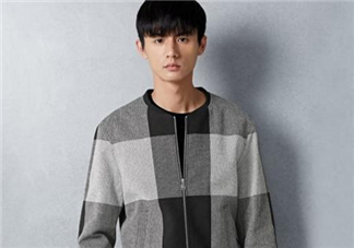 太平鳥衣服檔次怎么樣？太平鳥衣服貴嗎？