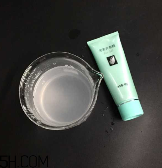 昭貴蘆薈凝膠汁怎么樣？昭貴蘆薈膠和完美蘆薈膠哪個好？