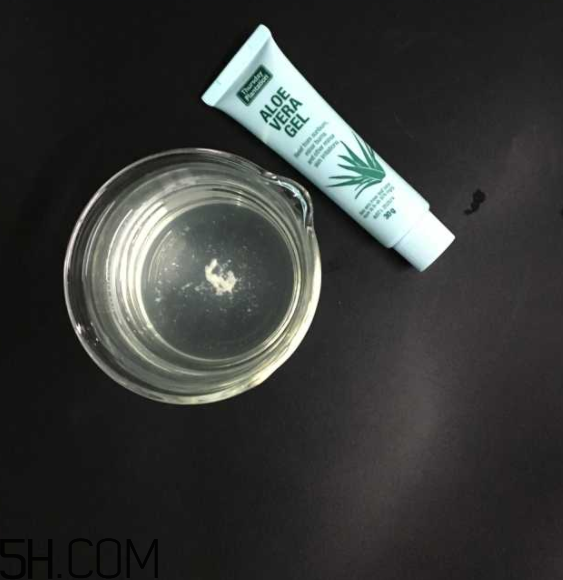 昭貴蘆薈凝膠汁怎么樣？昭貴蘆薈膠和完美蘆薈膠哪個好？