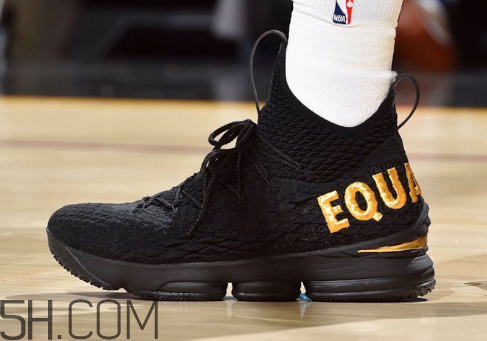 nike lebron 15 equality黑金配色會(huì)發(fā)售嗎？