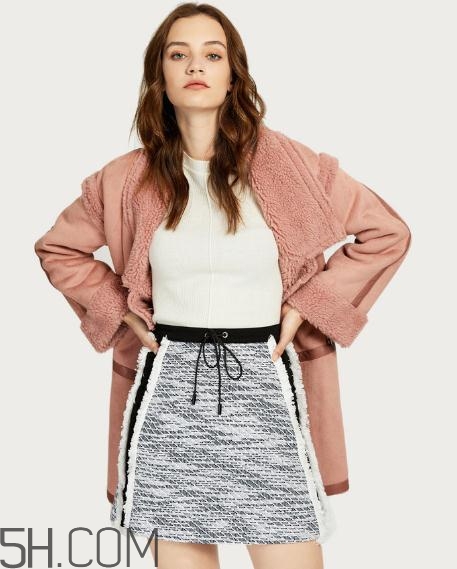 ur的衣服怎么樣？ur的衣服可以退嗎？