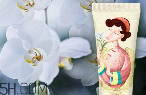 百雀羚護(hù)手霜怎么樣？百雀羚護(hù)手霜好用嗎？
