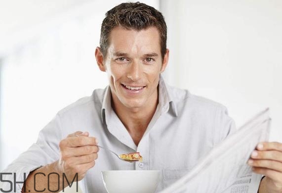 肺氣腫可以吃雞蛋嗎？肺氣腫可以吃蜂蜜嗎？