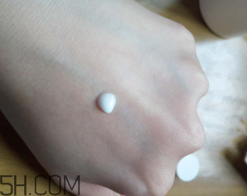 貝美金縷梅水油平衡清爽噴霧爽膚水怎么樣？多少錢？