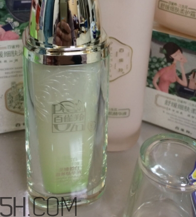 百雀羚精華液怎么打開？百雀羚精華液怎么開蓋