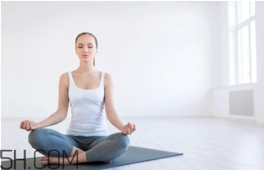 哺乳期什么時(shí)候練瑜伽最好？哺乳期練瑜伽的好處
