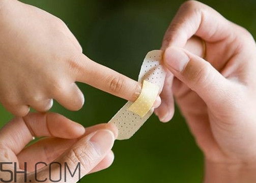 創(chuàng)可貼的用處是什么？創(chuàng)可貼哪些傷口能用