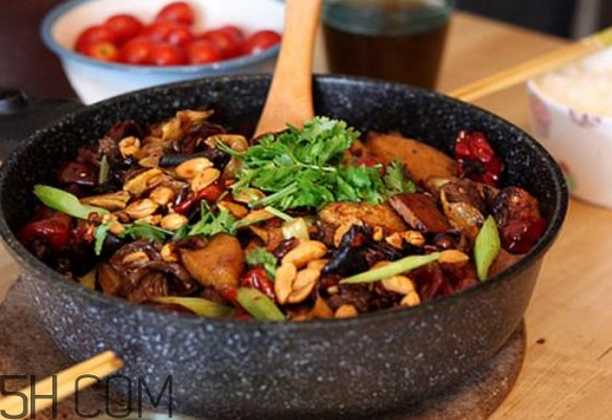 麻辣香鍋底料怎么做？冒菜和麻辣香鍋有什么區(qū)別