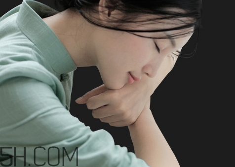百雀羚保濕噴霧怎么用？百雀羚保濕噴霧使用心得