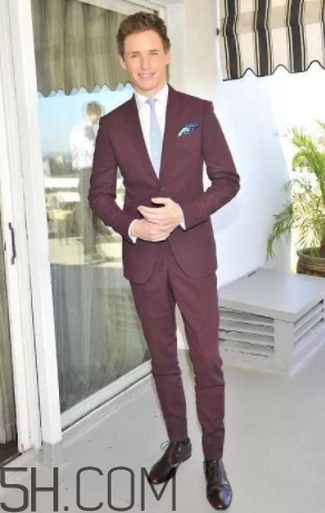 豬肝色配什么顏色好看？豬肝色大衣怎么搭配