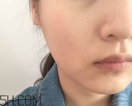初之印修容氣墊CC霜怎么樣？多少錢？