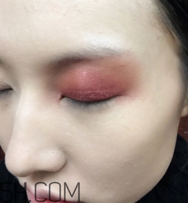破碎娃娃妝怎么化？萬圣節(jié)破碎娃娃妝畫法教程