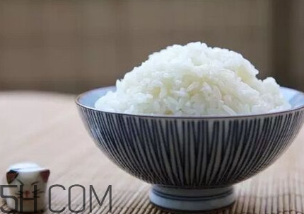 煮飯要煮多久？煮飯加什么更香