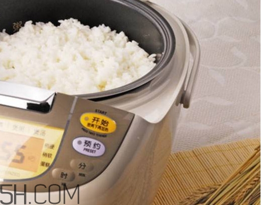 煮飯是用電飯煲好還是電壓力鍋好？煮飯是精煮還是快煮