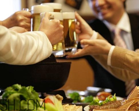 喝酒會影響記憶力嗎？喝酒會影響大腦嗎？