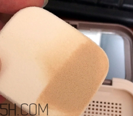 卡姿蘭粉餅保質(zhì)期多長(zhǎng)？卡姿蘭粉餅有效期