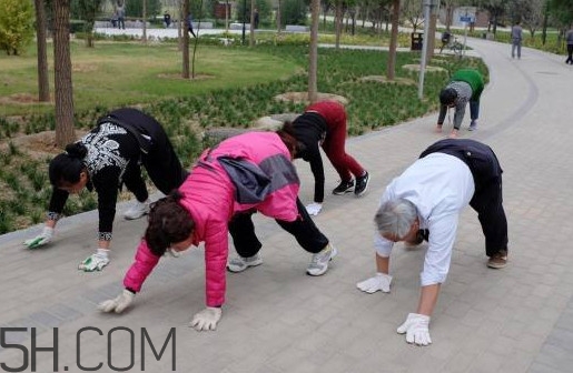 什么人不適合爬著走？爬著走鍛煉叫什么