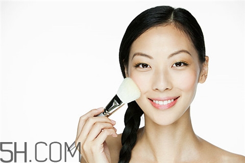 烤瓷牙能吃硬東西嗎？烤瓷牙能用美牙儀嗎？