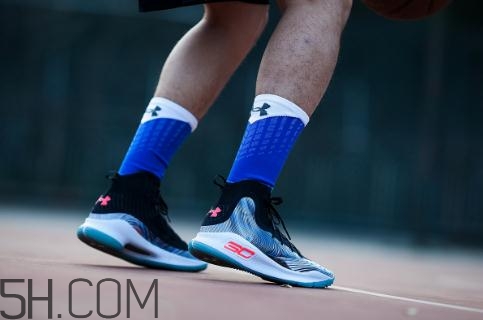 under armour curry 4實(shí)戰(zhàn)測(cè)評(píng)怎么樣？