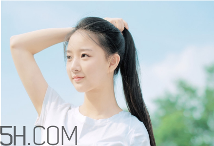 油性發(fā)質用什么護發(fā)素？水療素和護發(fā)素的區(qū)別