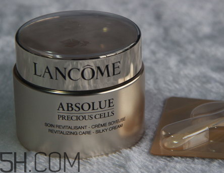 三大貴婦面霜比較_la prairie、Lamer和蘭蔻修復(fù)面霜比較