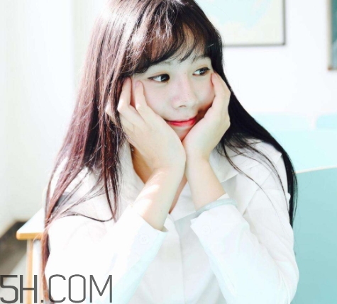 btw什么意思？女生說btw是什么意思？