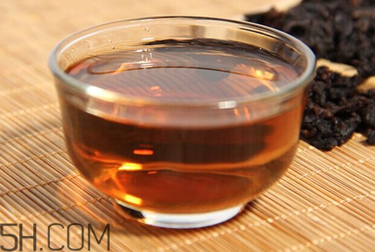 天氣干燥煲什么湯喝最好？氣候干燥喝什么茶好