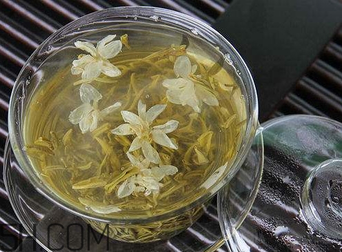 茉莉花茶是帶花的好還是不帶花的好？哪里的茉莉花茶最好