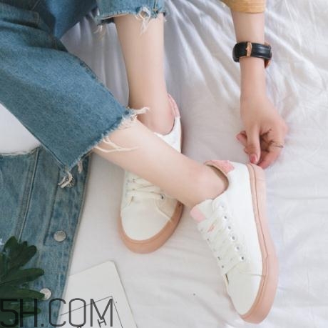 運(yùn)動鞋勒腳怎么辦？運(yùn)動鞋壓腳背怎么處理？