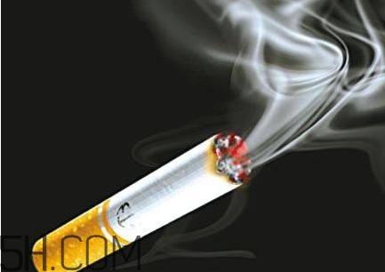 常吸二手煙會(huì)導(dǎo)致煙癮嗎？離抽煙者多遠(yuǎn)能減少二手煙危害