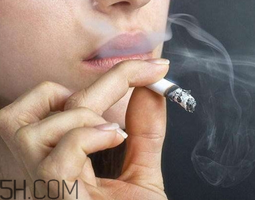 經(jīng)常吸二手煙吃什么好？怎樣減少二手煙的吸入
