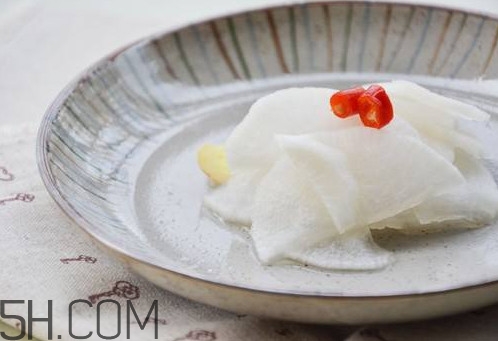 塑料瓶可以泡酸蘿卜嗎？泡蘿卜需要多少水和白醋