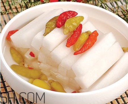 泡蘿卜用自來水還是冷開水？泡蘿卜的功效與作用