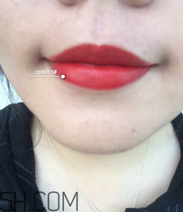 迪奧999和cpb311哪個(gè)好看？cpb奢華艷光唇膏價(jià)格多少錢？