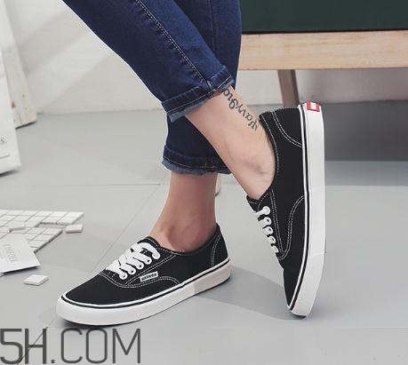 穿帆布鞋可以跑步嗎？穿帆布鞋跑步好嗎？
