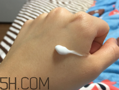 露得清身體乳怎么樣？露得清身體乳好用嗎？