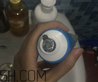 露得清綿密洗面奶怎么樣？露得清綿密洗面奶好用嗎？