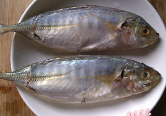 咸魚長(zhǎng)毛還能吃嗎？怎樣辨別咸魚是否變質(zhì)