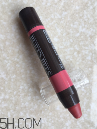 小蜜蜂唇膏筆怎么樣？小蜜蜂唇膏筆好用嗎？