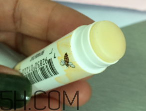 小蜜蜂細(xì)致修護(hù)唇膏怎么樣？好用嗎？