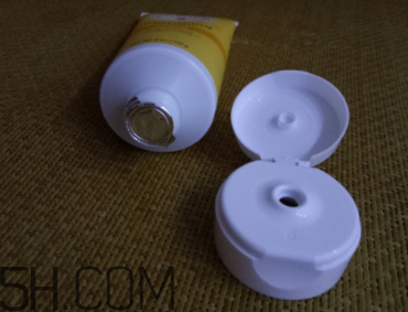 小蜜蜂潤(rùn)膚露怎么樣？小蜜蜂潤(rùn)膚露好用嗎？