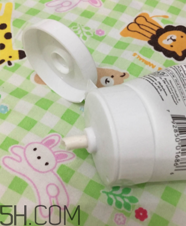 小蜜蜂水洗面膜敷多長時(shí)間？小蜜蜂水洗面膜用法
