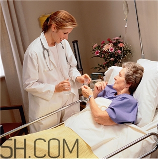 白內(nèi)障能治好嗎？白內(nèi)障能做二次手術(shù)嗎？