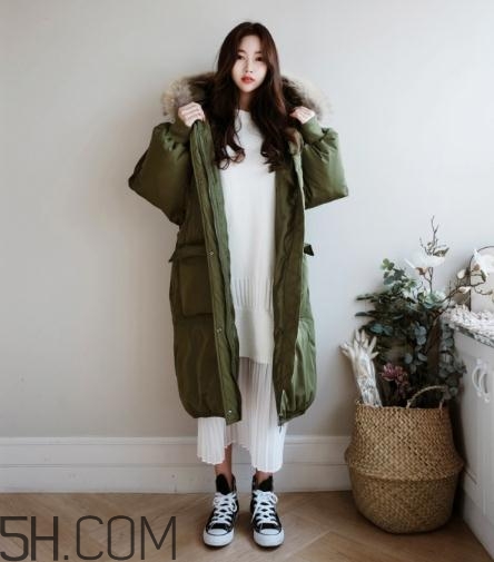 綠色羽絨服怎么搭配？綠色羽絨服搭配圖片
