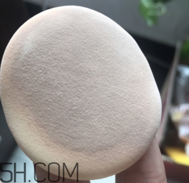稚優(yōu)泉氣墊有熒光劑嗎？稚優(yōu)泉氣墊孕婦能用嗎