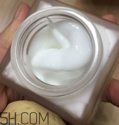 御泥坊礦物養(yǎng)膚霜怎么樣？御泥坊礦物養(yǎng)膚霜好用嗎？