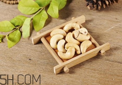 腰果是發(fā)物嗎？腰果有補(bǔ)腎的功效嗎
