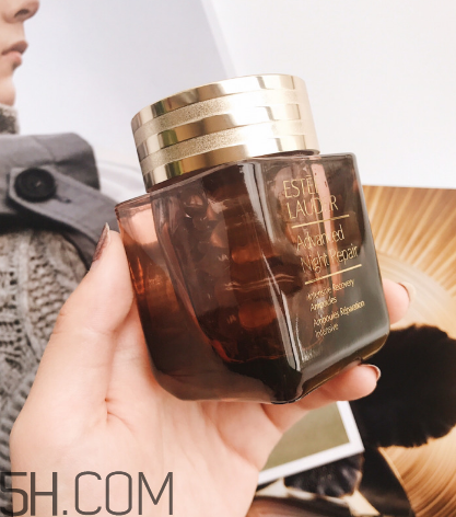 雅詩(shī)蘭黛安瓶膠囊好用嗎？雅詩(shī)蘭黛安瓶膠囊使用方法