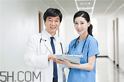 老花眼能恢復(fù)正常嗎？老花眼可以考駕照嗎？